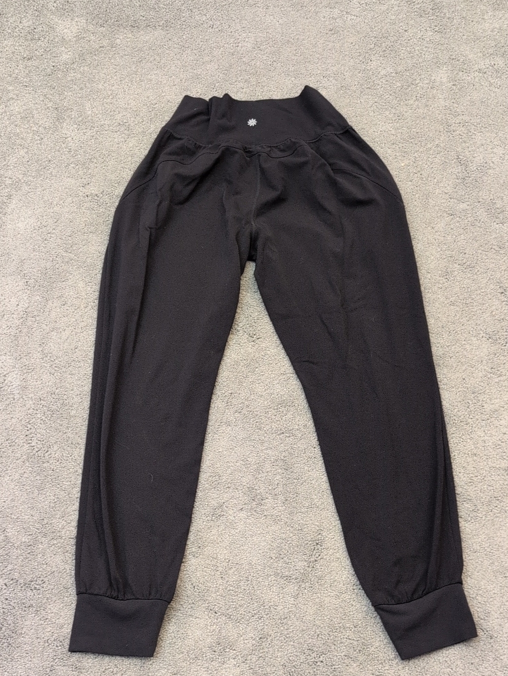 Athleta Black Salutation Jogger Size Medium